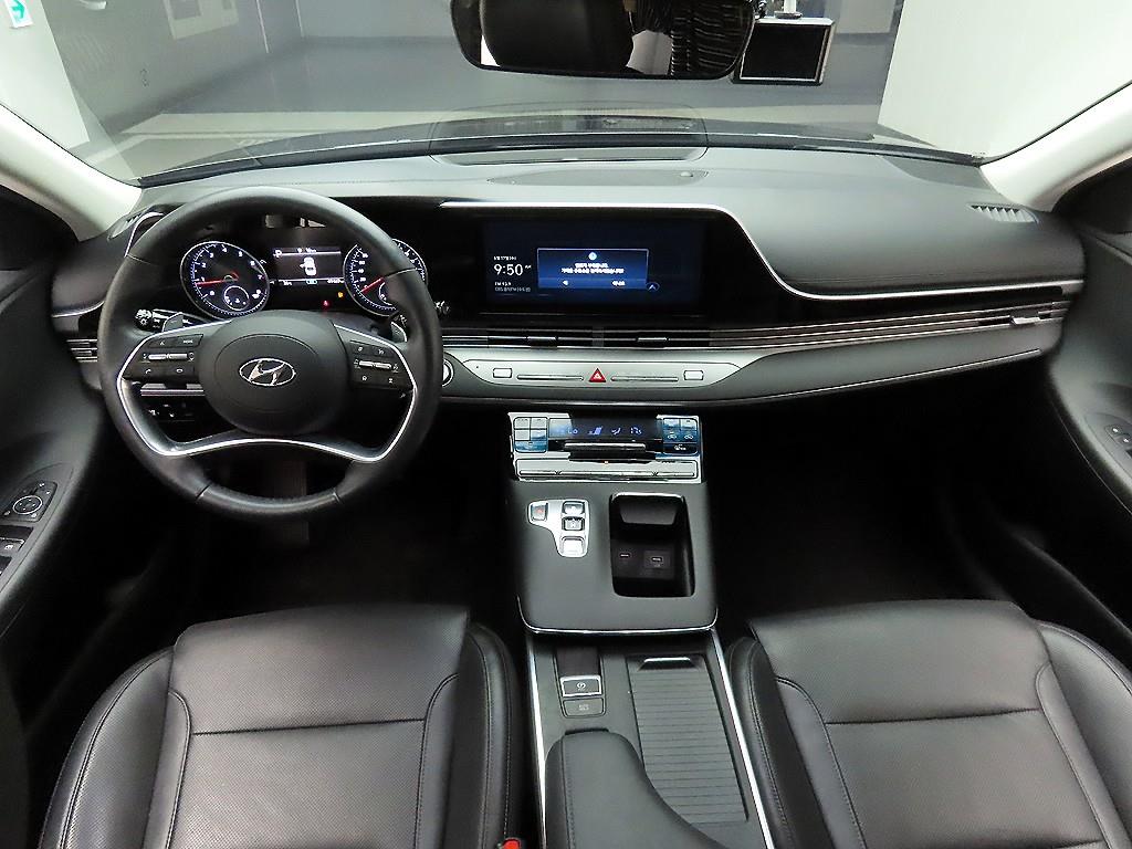 HYUNDAI Grandeur - Vista 10