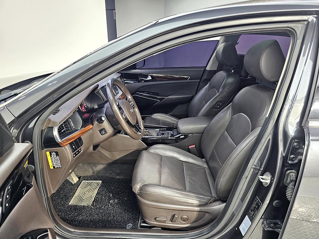 KIA K7 - Vista 10