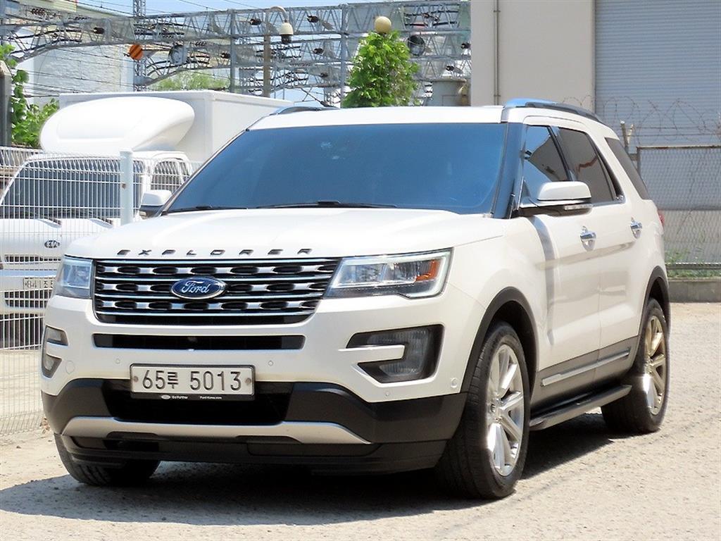 Ford Explorer - Vista 2