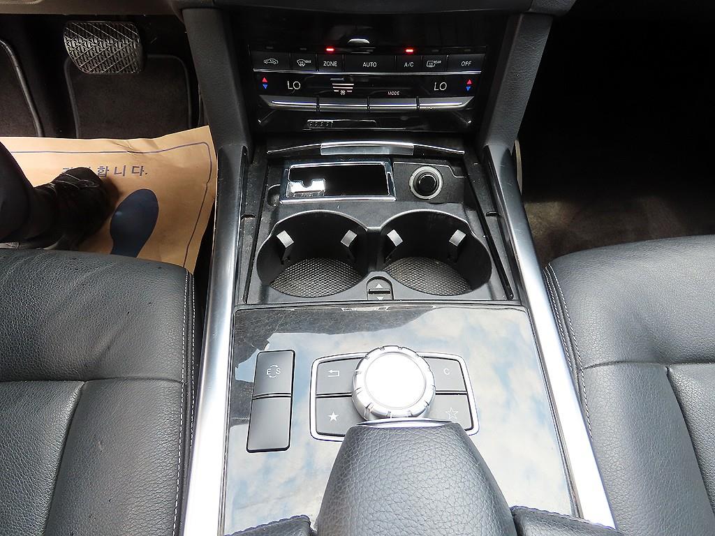 Mercedes Benz E class 2013 Plateado - Importación desde Corea - HF Imports Iquique - Foto 15