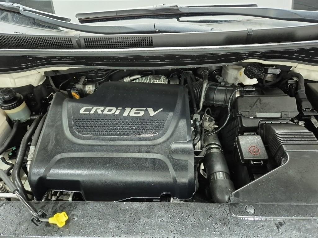 KIA Carnival - Vista 7
