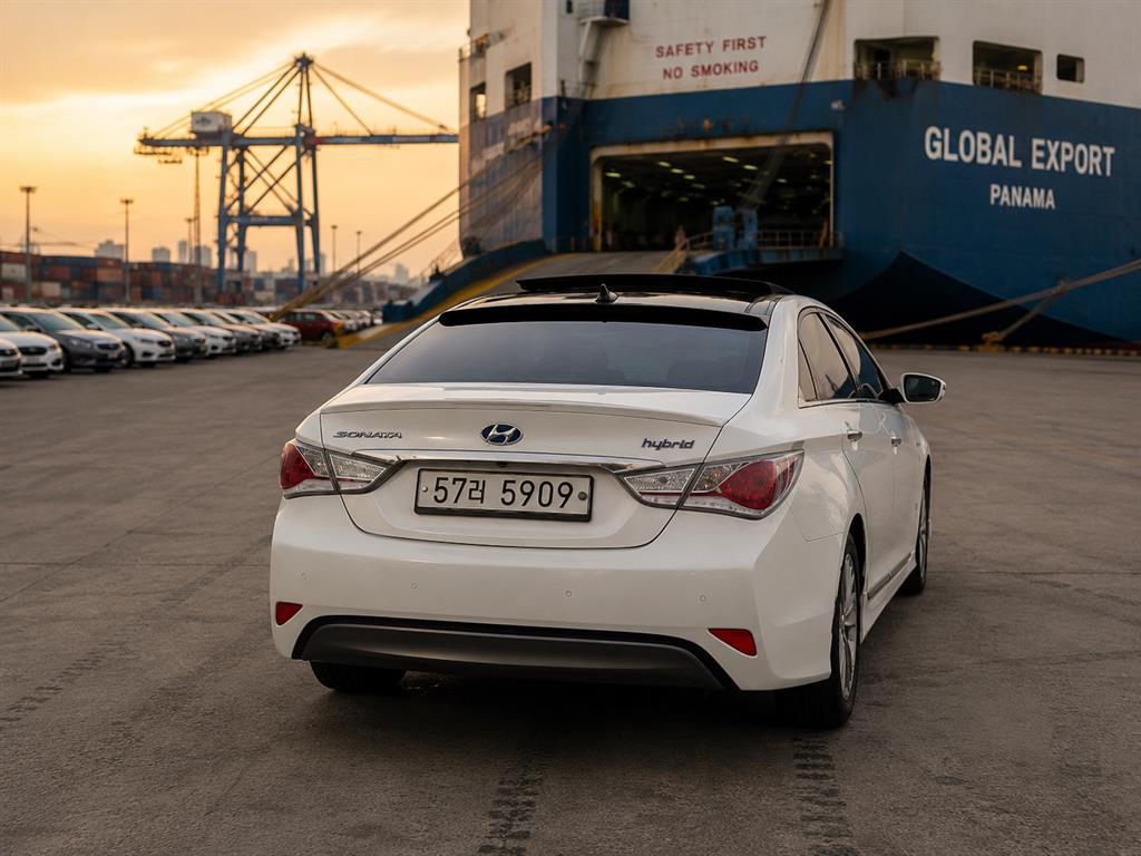 HYUNDAI Sonata - Vista 3
