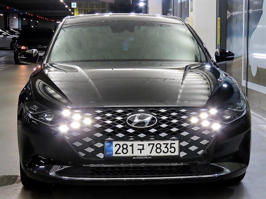 HYUNDAI Grandeur - Vista 2