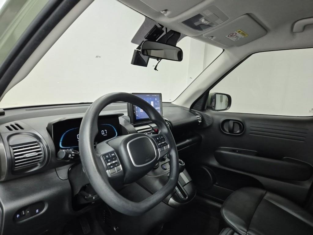HYUNDAI Casper - Vista 9