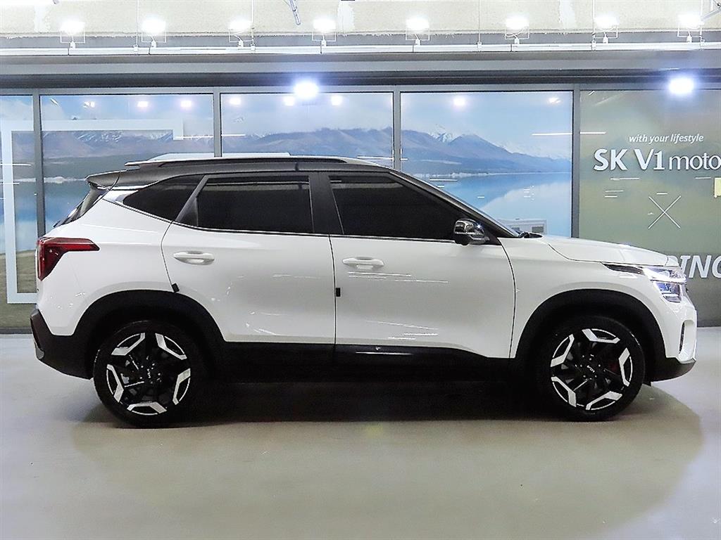 KIA Seltos - Vista 3