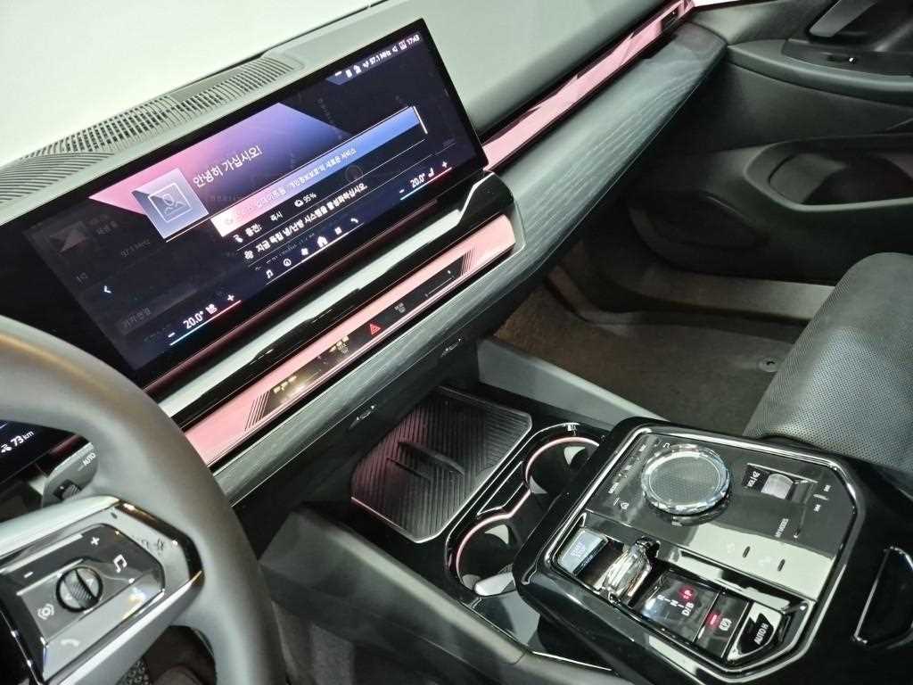 BMW i5 - Vista 12