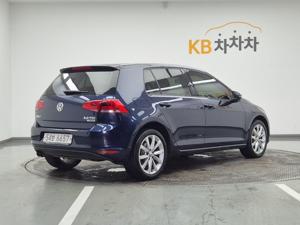 Volkswagen Golf - Vista 6