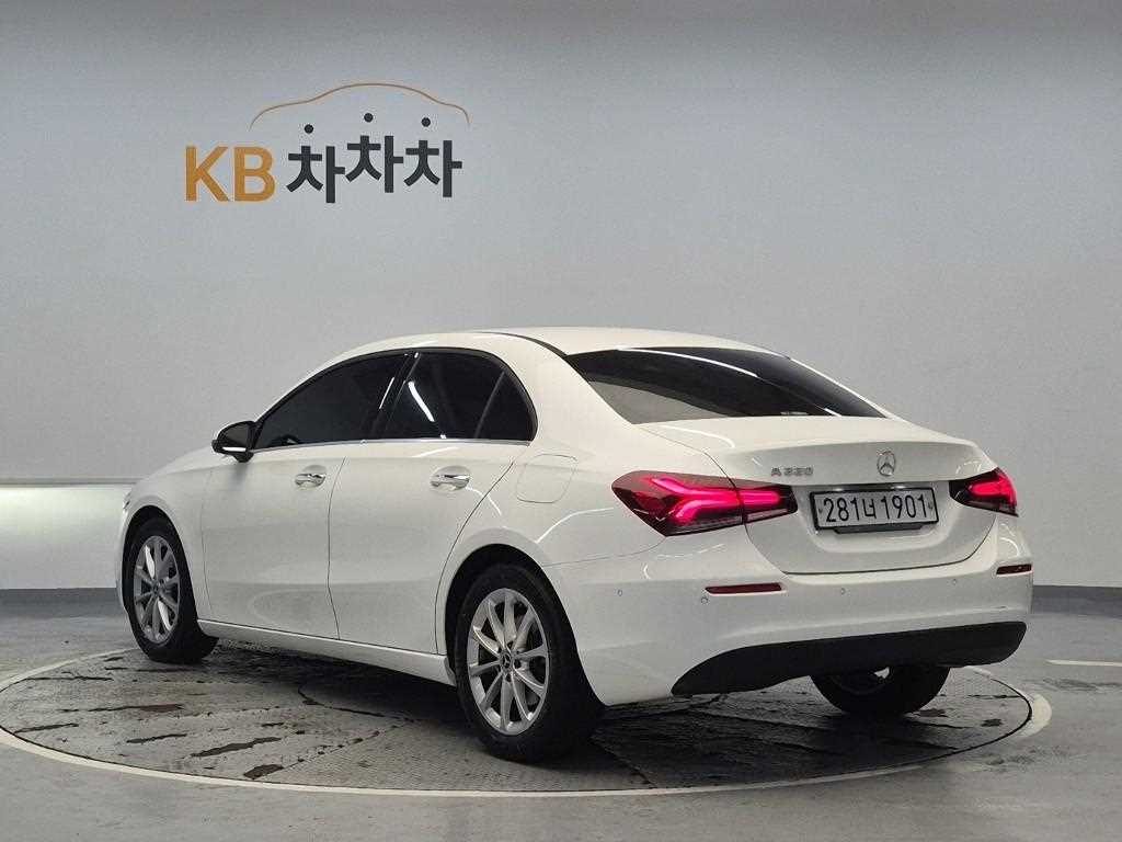 Mercedes Benz A Class - Vista 2