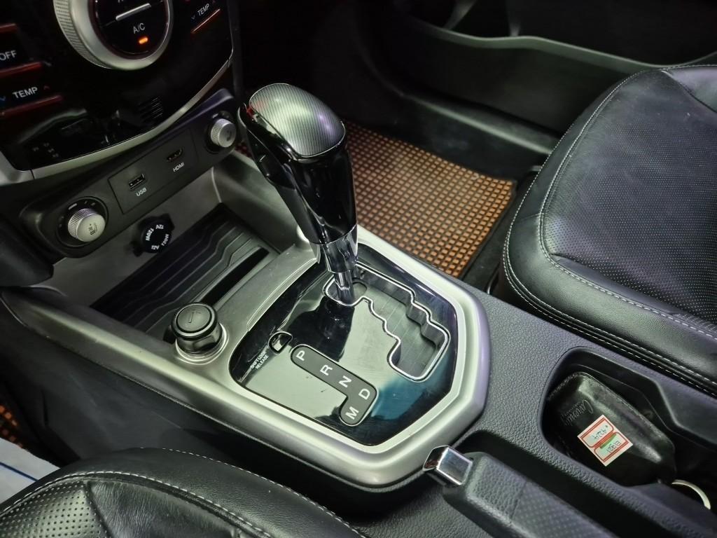 Ssangyong Tivoli - Vista 10