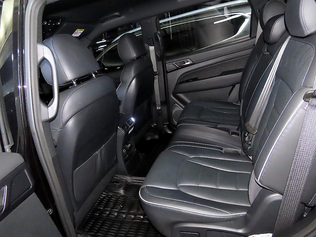 Ssangyong Rexton - Vista 9