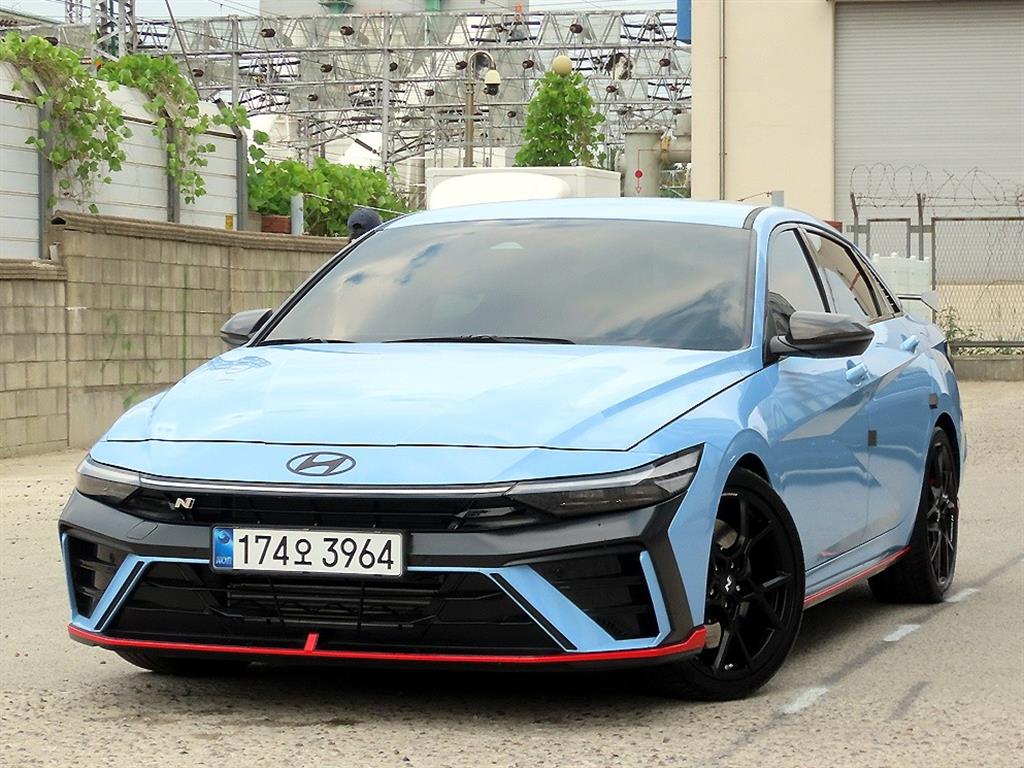 HYUNDAI Avante - Vista 2