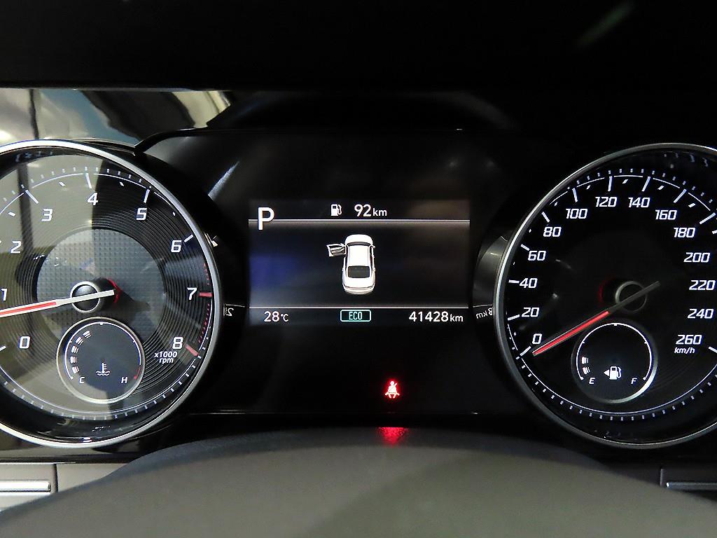 HYUNDAI Grandeur - Vista 11