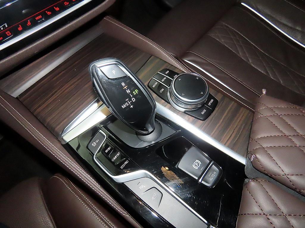 BMW 5 Series 2017 Blanco - Importación desde Corea - HF Imports Iquique - Foto 14