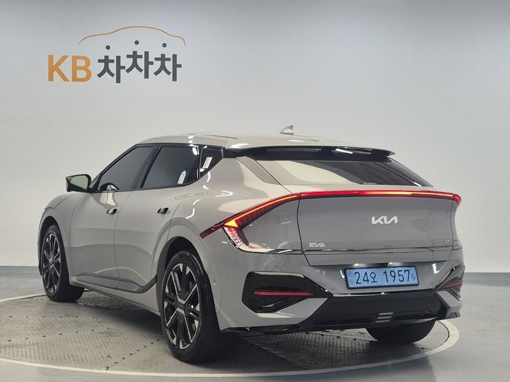 KIA EV6 - Vista 3