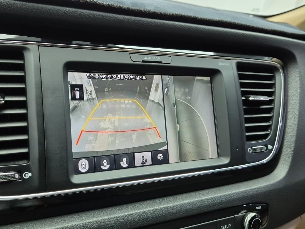 KIA Carnival 2017 Blanco - Importación desde Corea - HF Imports Iquique - Foto 17