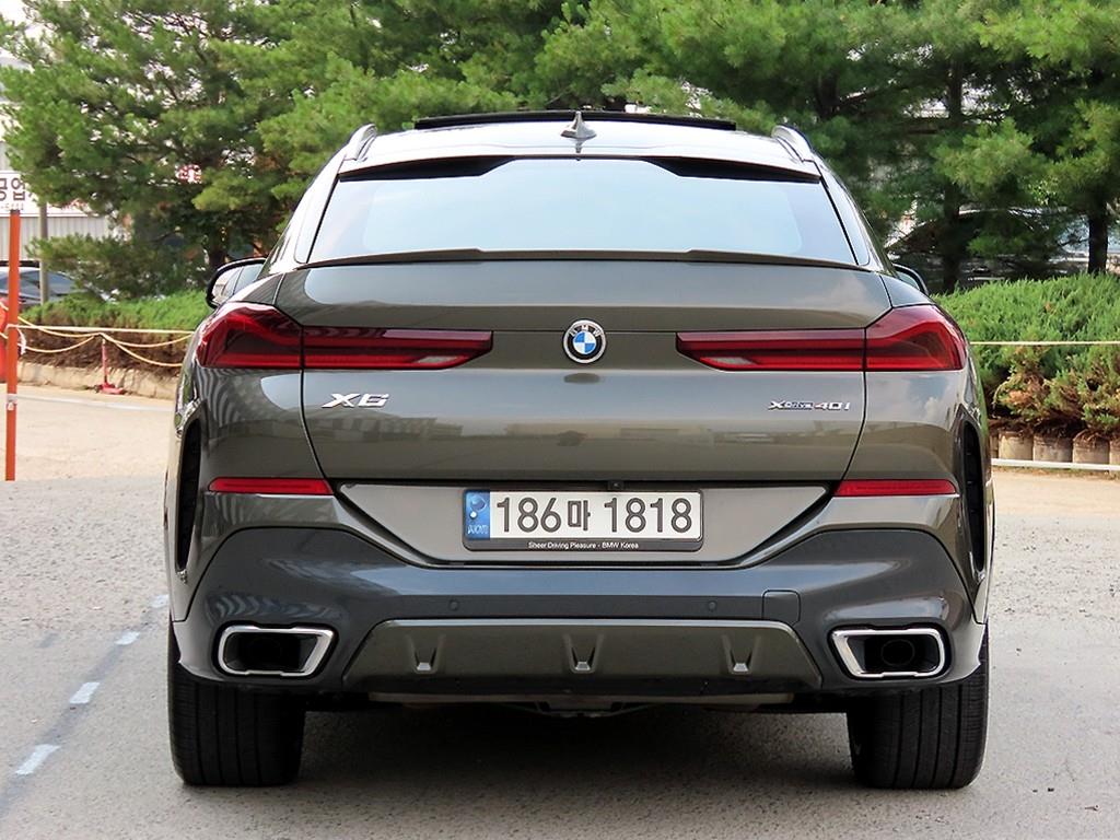 BMW X6 - Vista 6