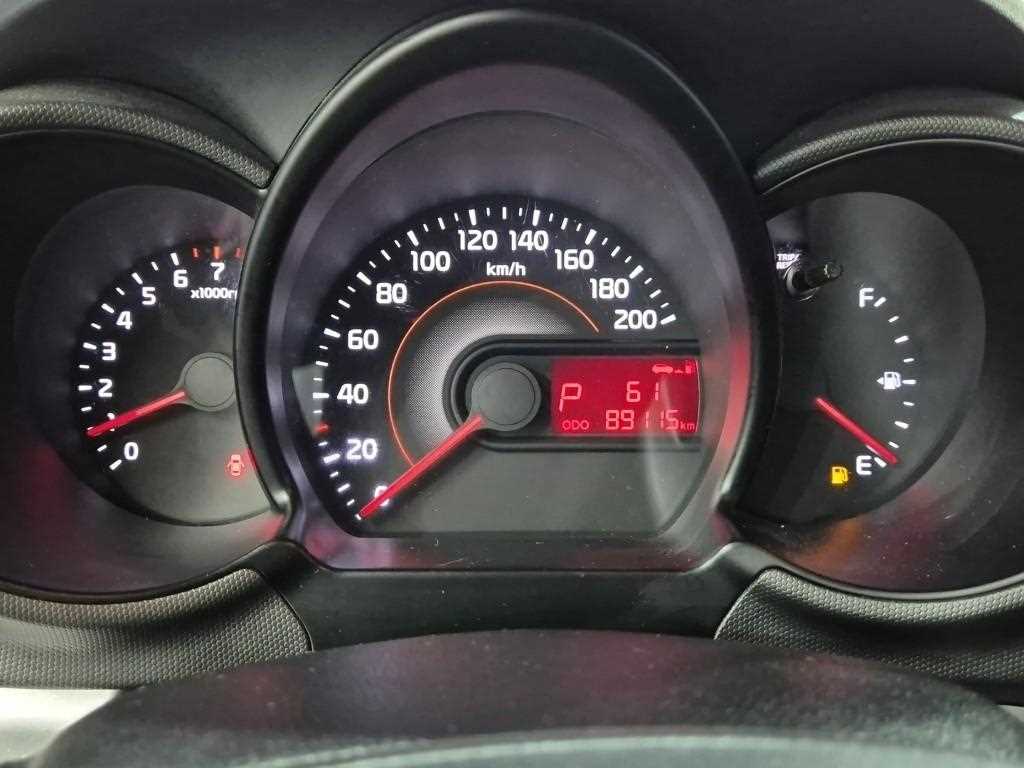KIA Ray - Vista 8