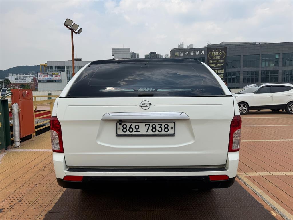 Ssangyong Korando - Vista 6