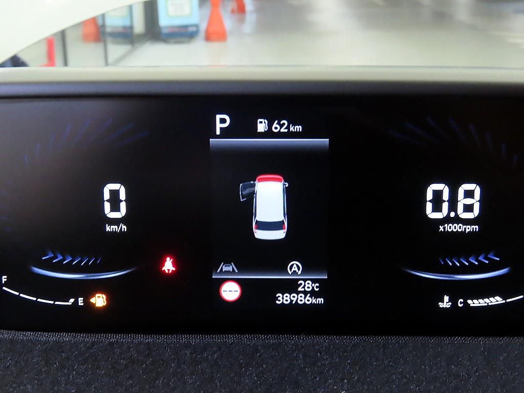 HYUNDAI Staria - Vista 11