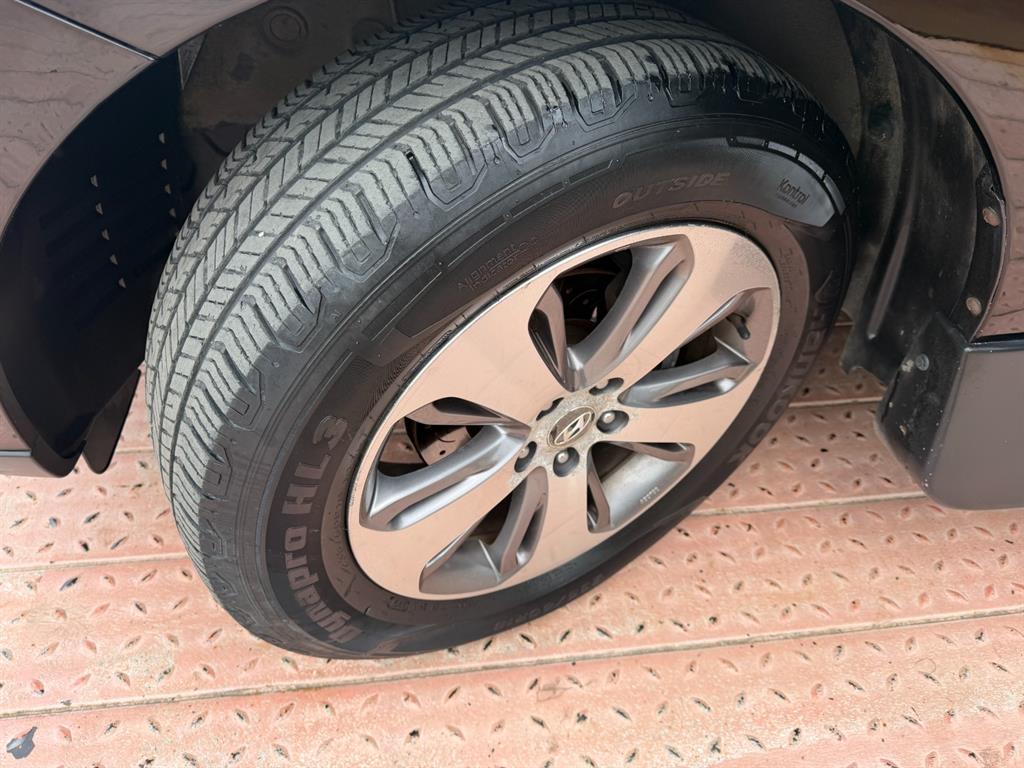 HYUNDAI Santa Fe - Vista 10