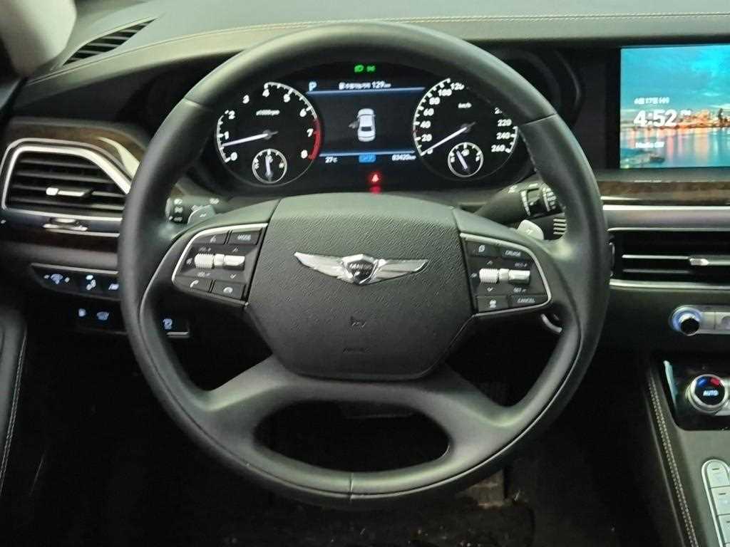Genesis G90 - Vista 11