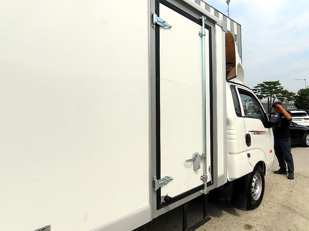 Small Truck Cargo (small) - Vista 8