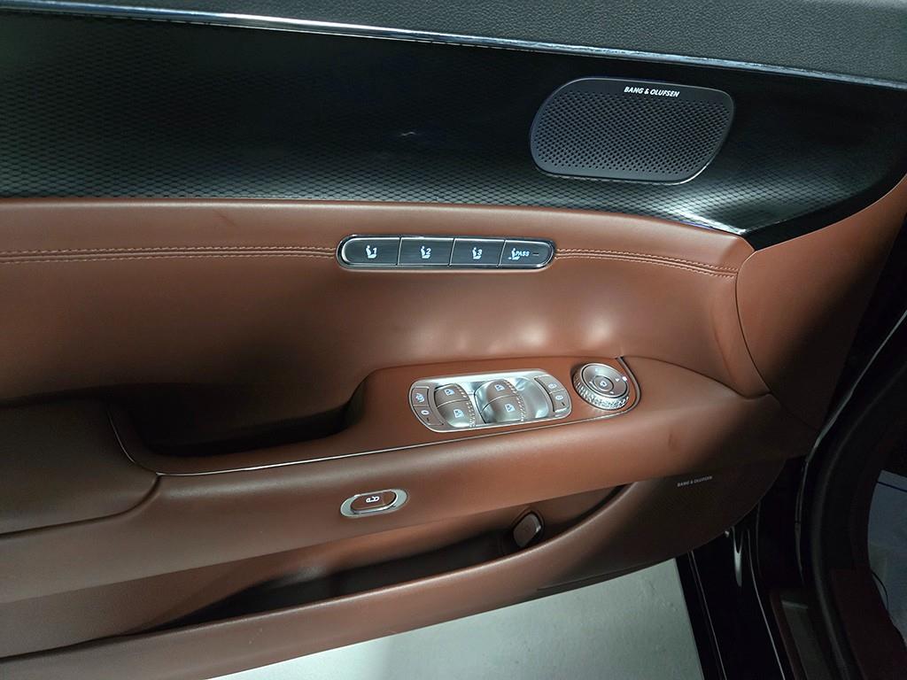 Genesis G90 2022 Negro - Importación desde Corea - HF Imports Iquique - Foto 14