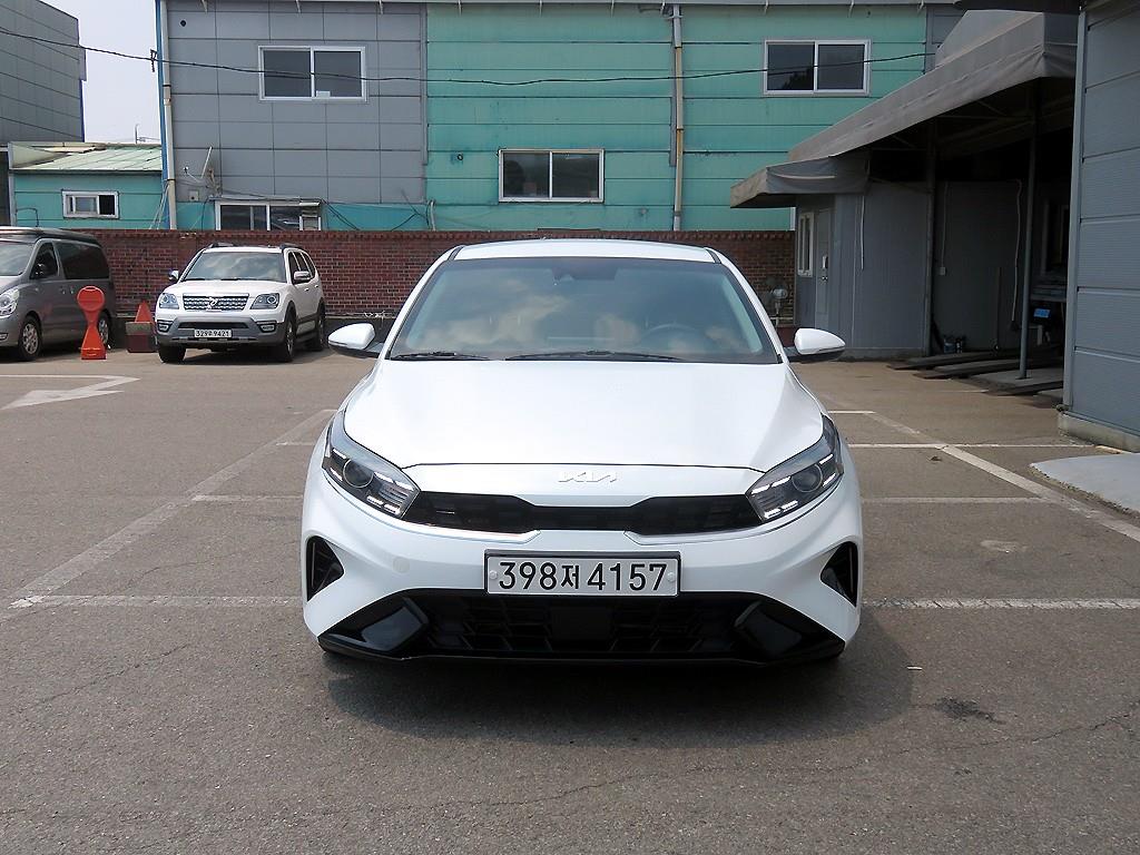 KIA K3 2022 the color of pearl - Importación desde Corea - HF Imports Iquique - Foto 1