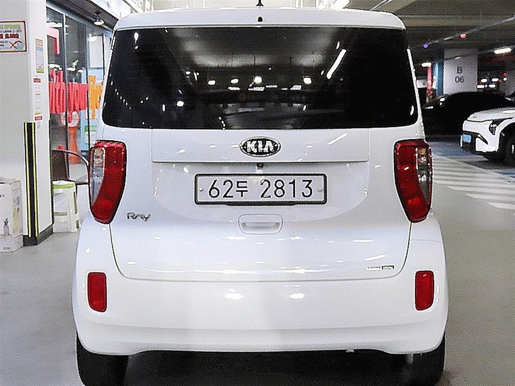 KIA Ray - Vista 7