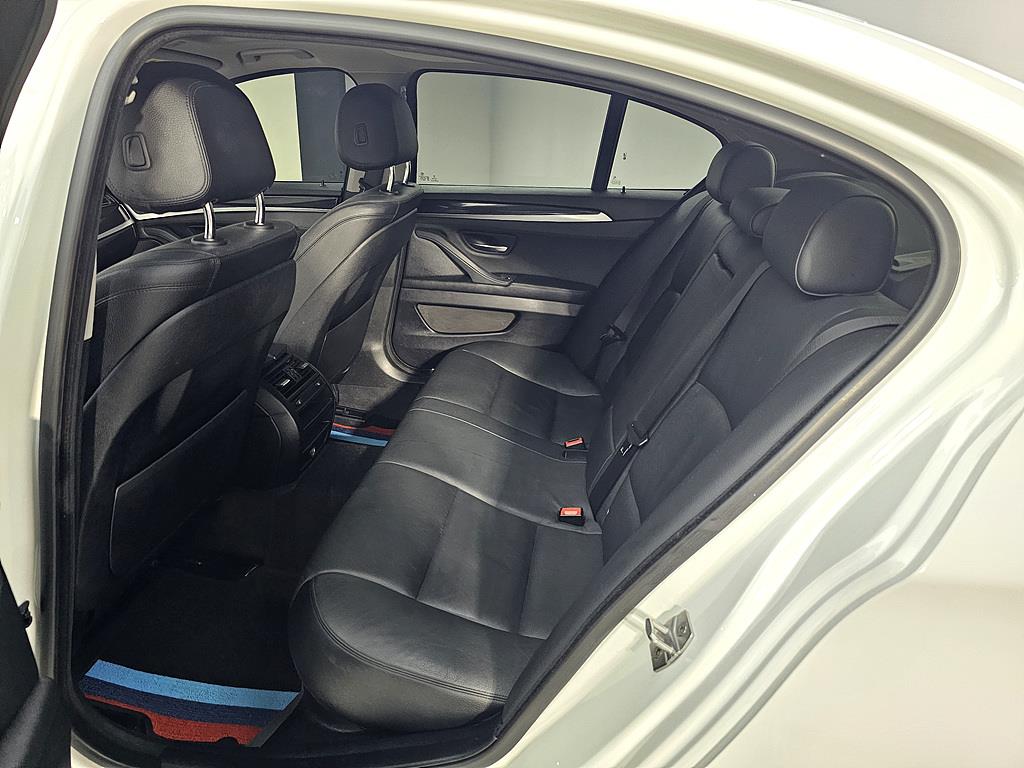 BMW 5 Series - Vista 11