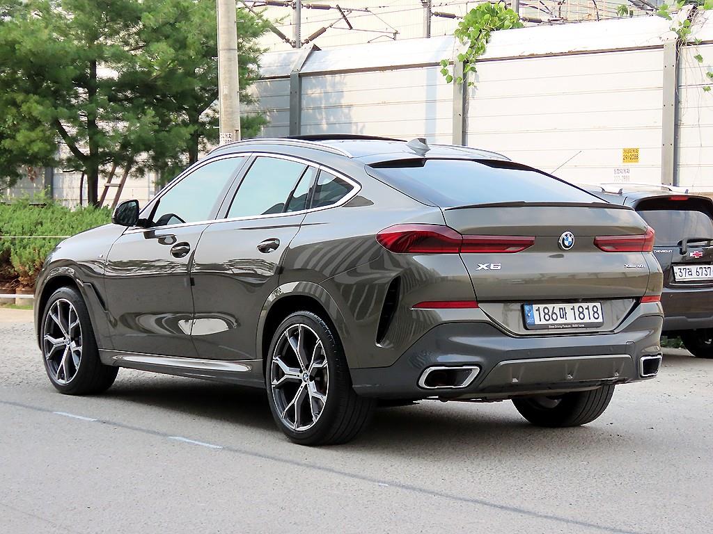 BMW X6 - Vista 3