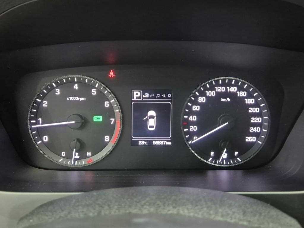 HYUNDAI Sonata - Vista 8