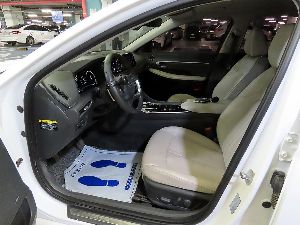 HYUNDAI Sonata - Vista 8