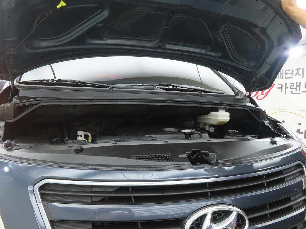 HYUNDAI Starex 2017 Negro - Importación desde Corea - HF Imports Iquique - Foto 20
