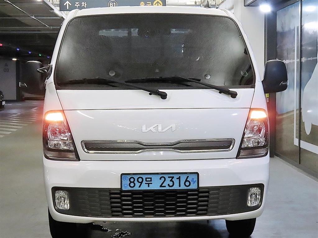 Small Truck Cargo (small) - Vista 2