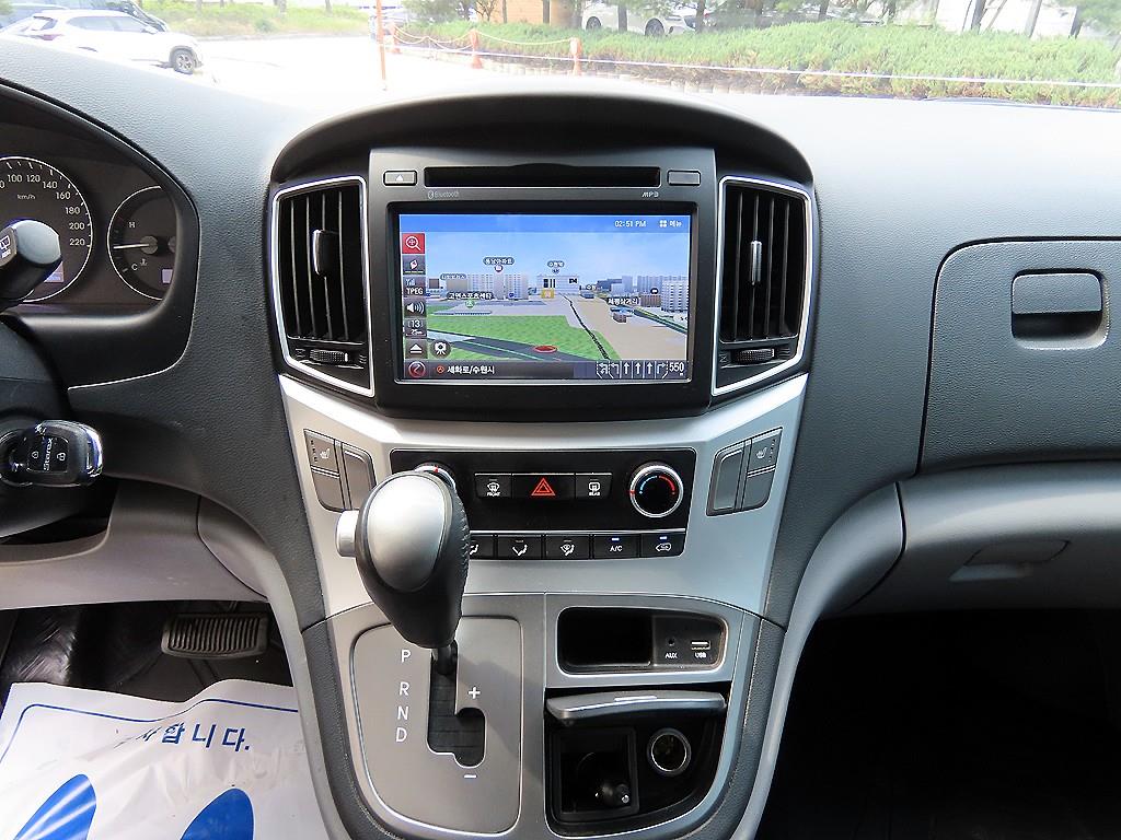 HYUNDAI Starex 2018 Gris - Importación desde Corea - HF Imports Iquique - Foto 15