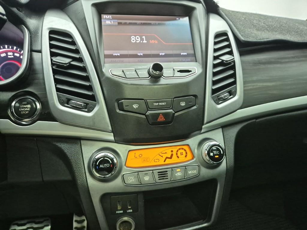 Ssangyong Korando - Vista 12