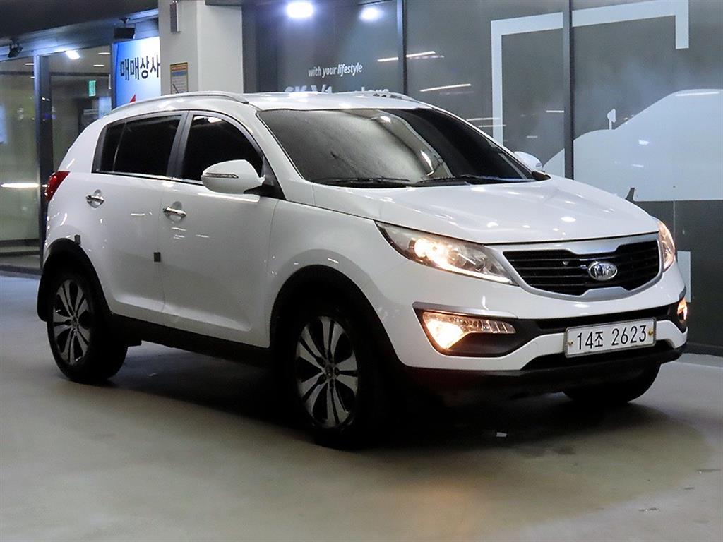 KIA Sportage 2010 Blanco - Importación desde Corea - HF Imports Iquique - Foto 1