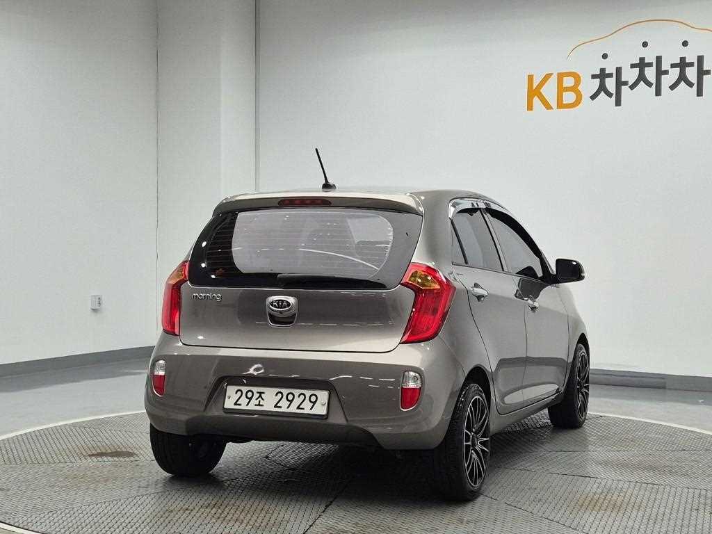 KIA Morning - Vista 3