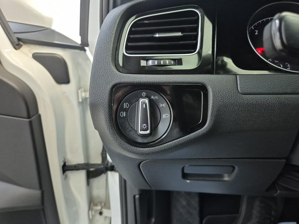 Volkswagen Golf 2016 Negro - Importación desde Corea - HF Imports Iquique - Foto 18