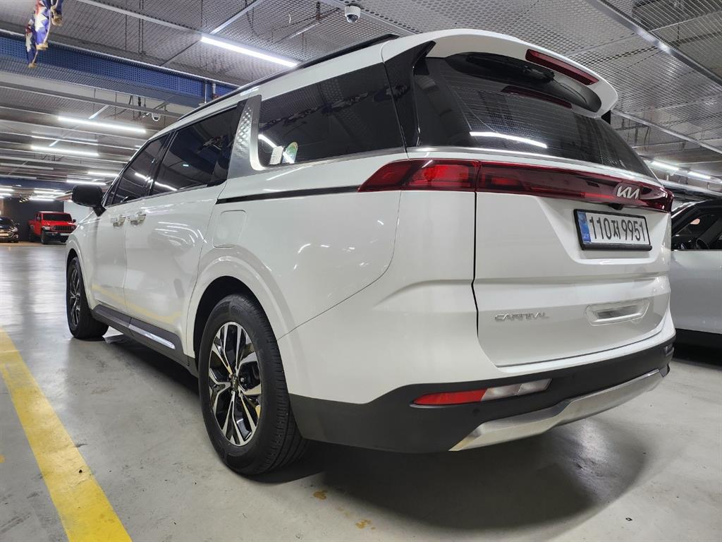 KIA Carnival - Vista 3