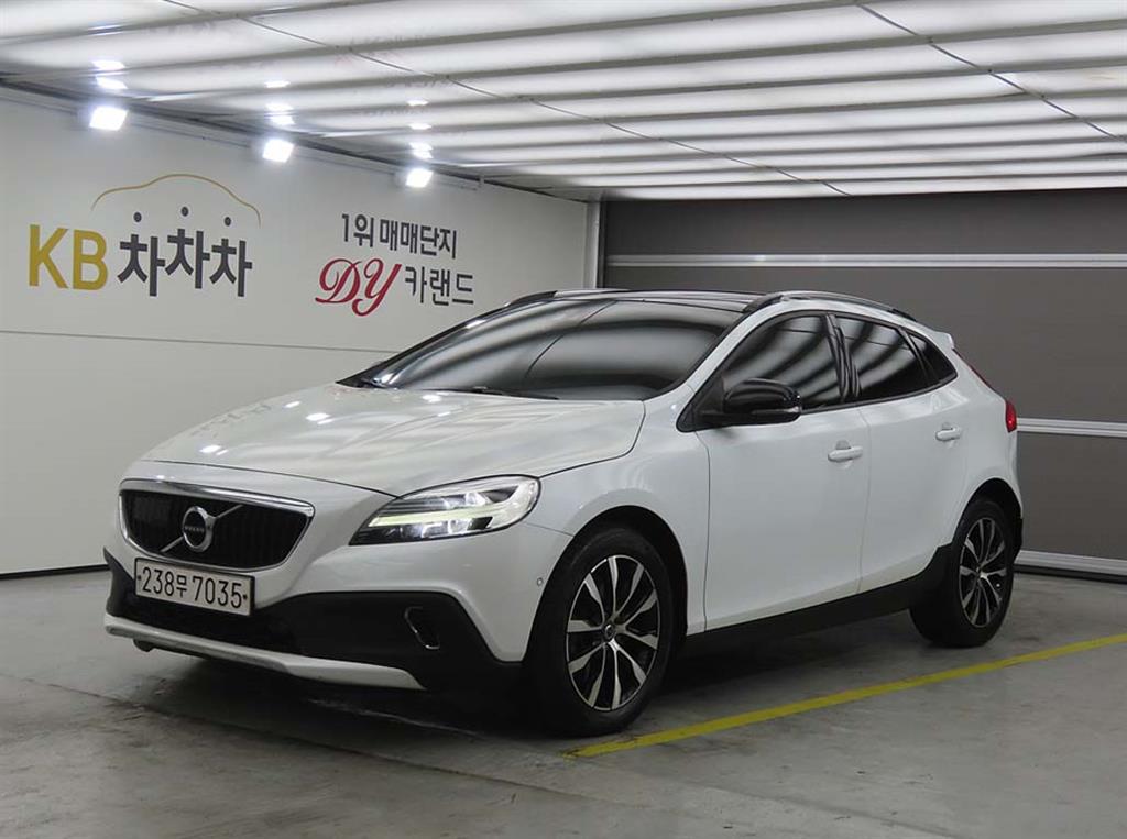 Volvo V40 2019 Blanco - Importación desde Corea - HF Imports Iquique - Foto 1