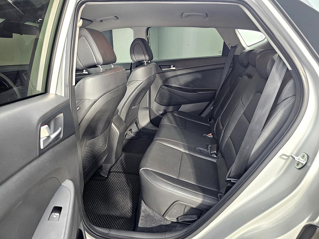 HYUNDAI Tucson - Vista 11