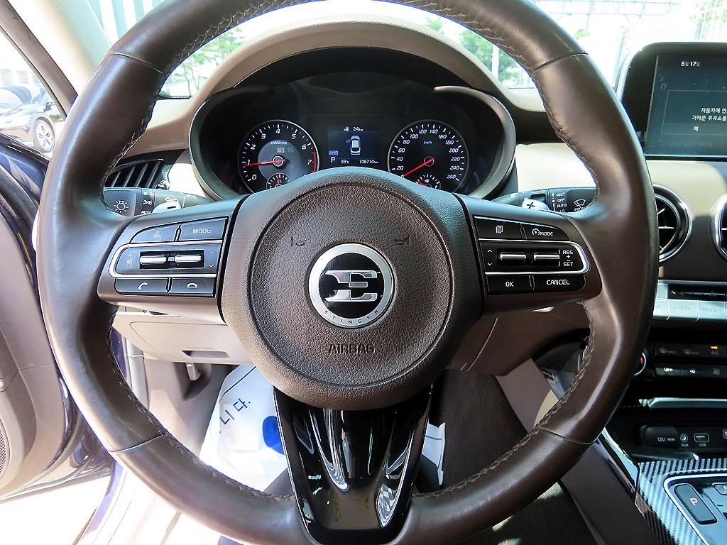 KIA Stinger - Vista 10