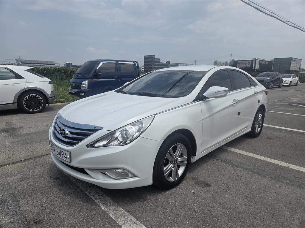 HYUNDAI Sonata 2013 Blanco - Importación desde Corea - HF Imports Iquique - Foto 1