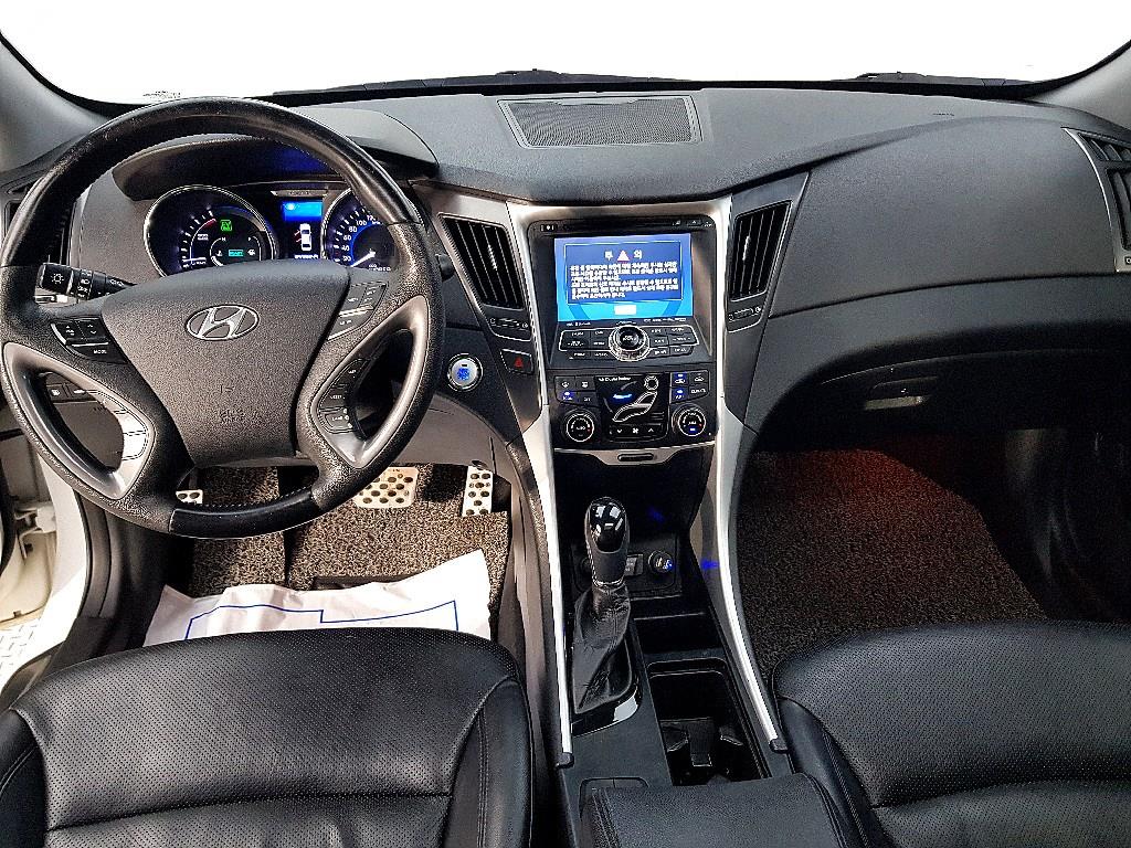 HYUNDAI Sonata - Vista 7
