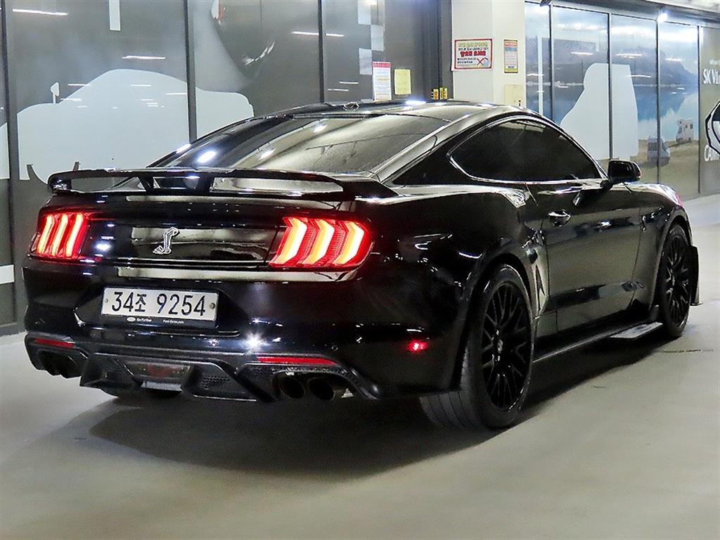 Ford Mustang - Vista 6