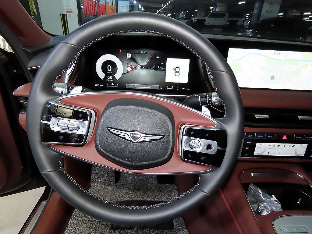 Genesis G90 - Vista 10