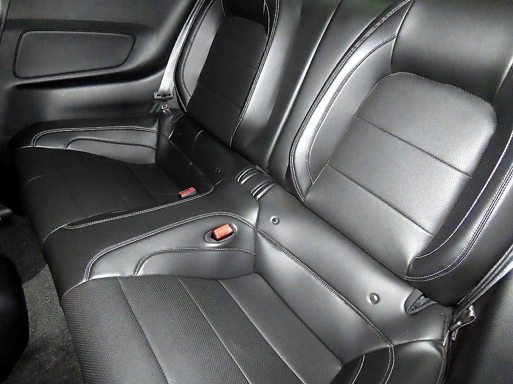 Ford Mustang - Vista 9