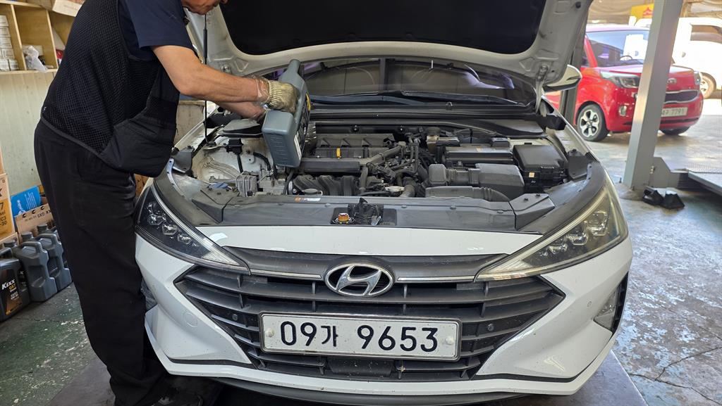 HYUNDAI Avante 2019 Blanco - Importación desde Corea - HF Imports Iquique - Foto 20